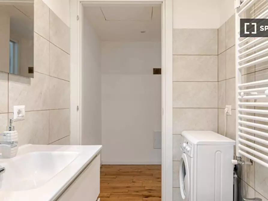 Immagine 13 di Ufficio in affitto  in Via Alfonso Capecelatro a Milano