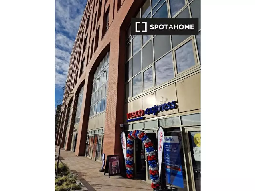 Immagine 9 di Ufficio in affitto  in Spinners Wy. a Manchester