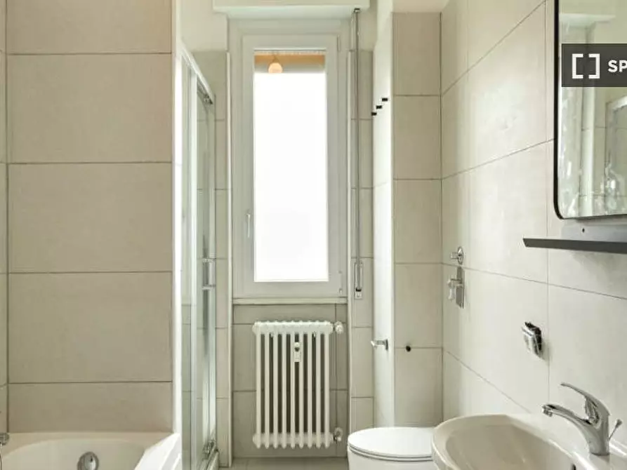 Immagine 19 di Camera condivisa in affitto  in Via Francesco Reina a Milano