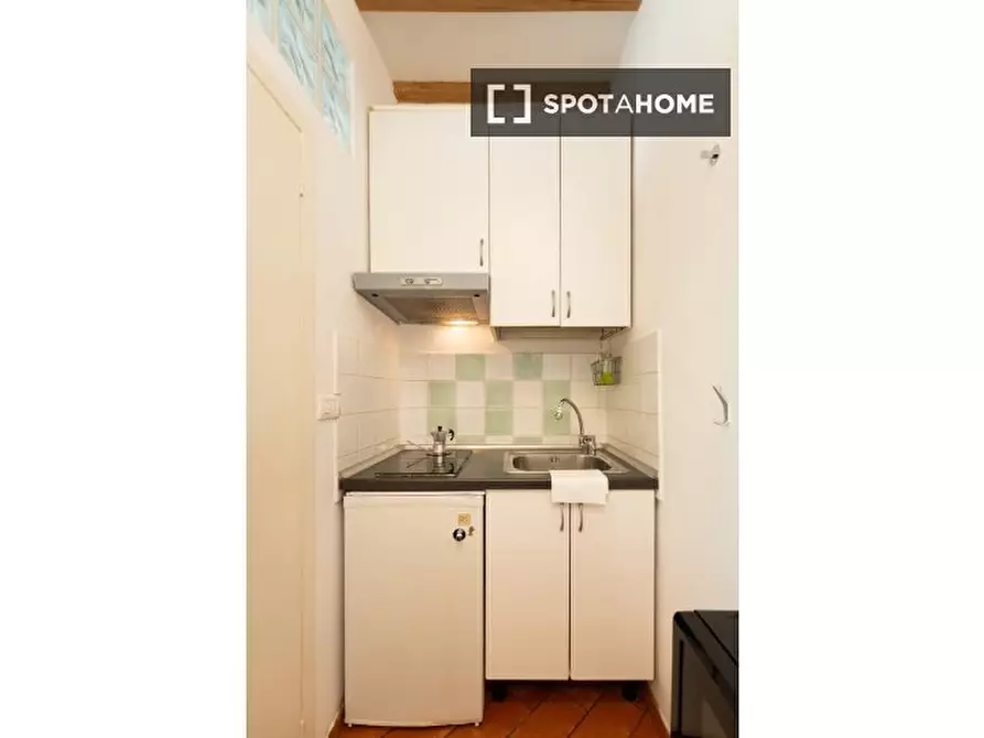 Immagine 11 di Ufficio in affitto  in Borgo Allegri a Firenze