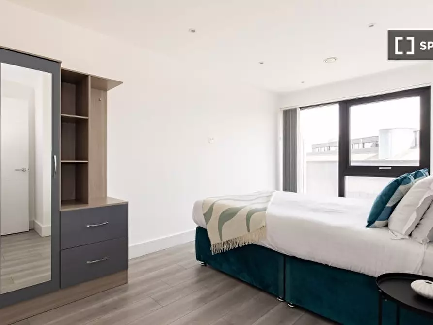 Immagine 17 di Appartamento in affitto  in Harlequin Ave a Hounslow