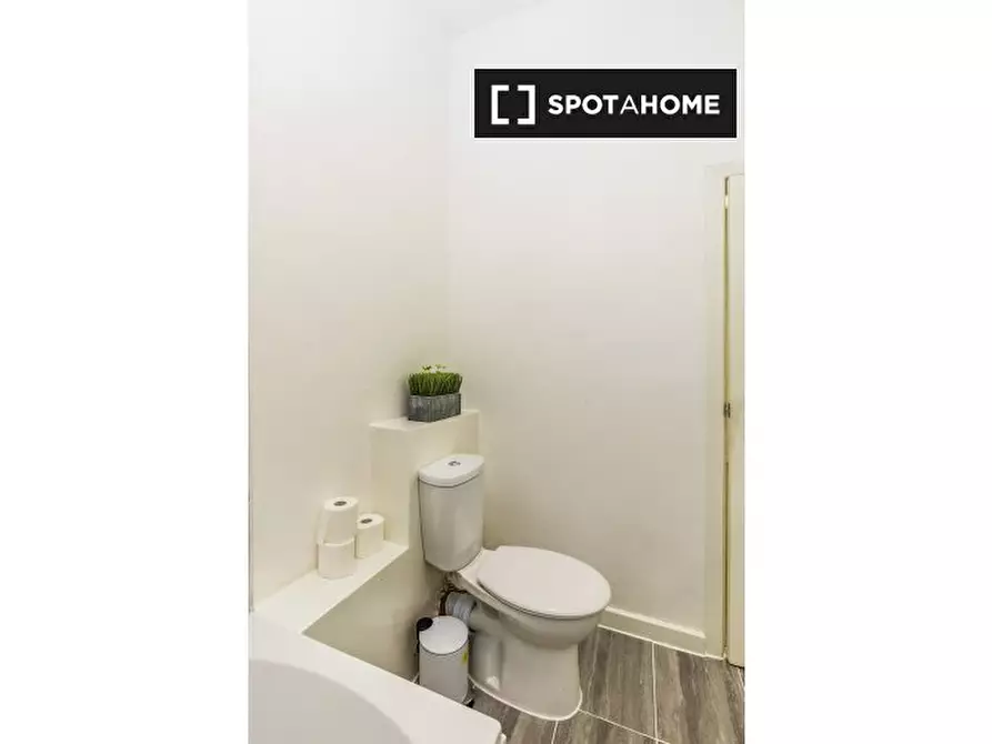 Immagine 13 di Appartamento in affitto  in Unit West Wing Oslo House a Hackney