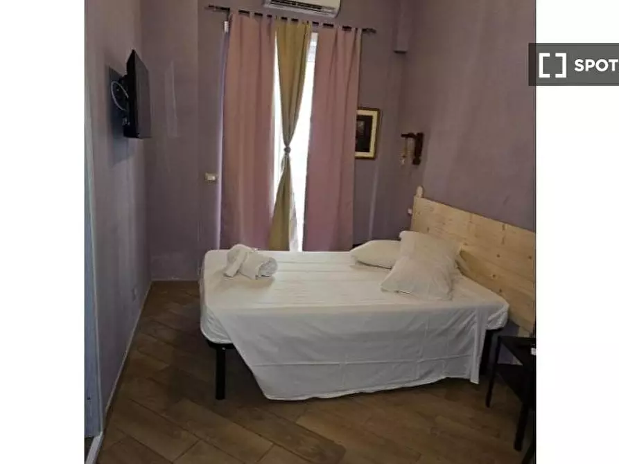 Immagine 19 di Camera condivisa in affitto  in Via Silvio Benco a Roma