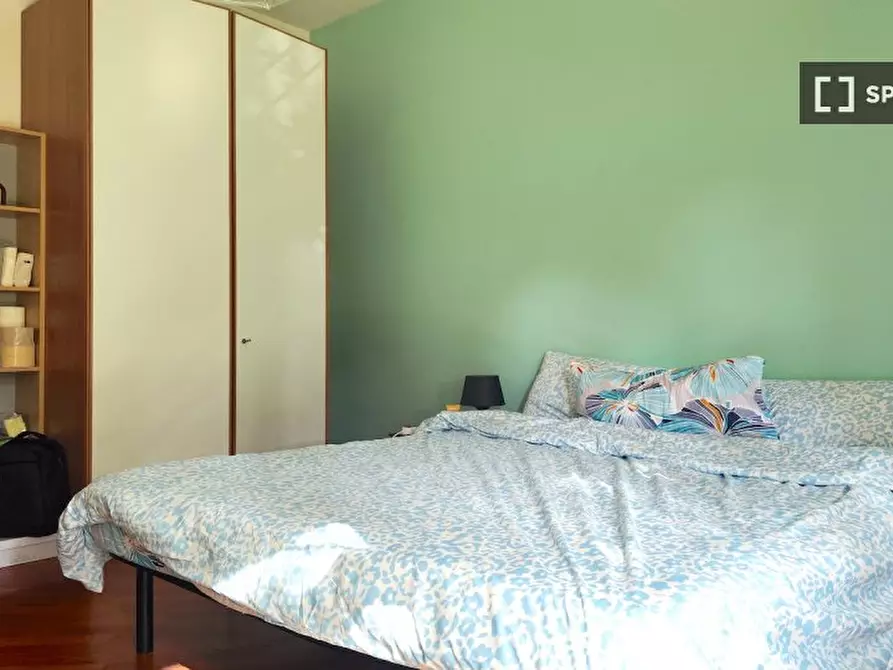 Immagine 2 di Camera condivisa in affitto  in Viale Egeo, 00144 Roma RM, Italy a Roma