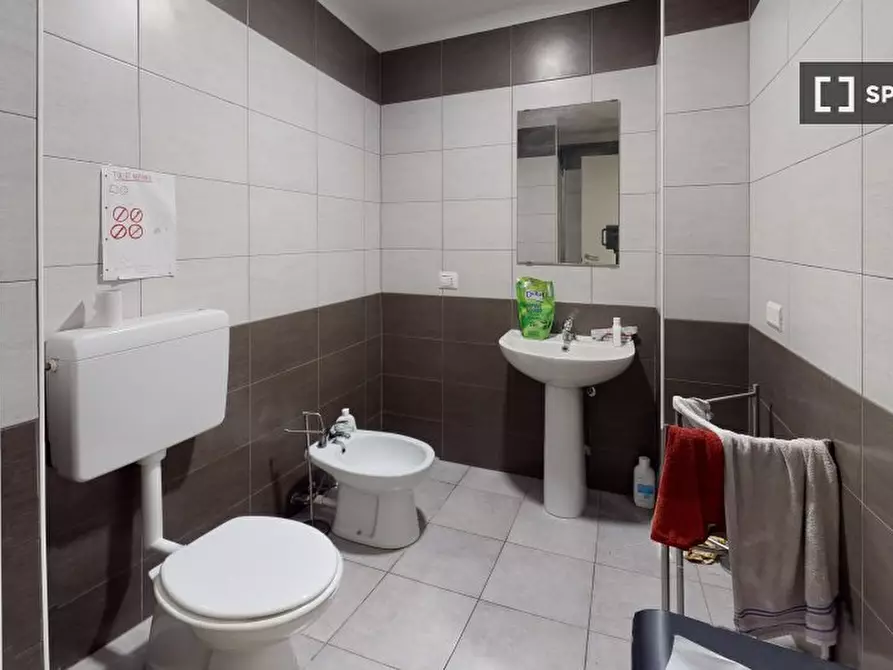 Immagine 12 di Camera condivisa in affitto  in Via Felice Casati a Milano