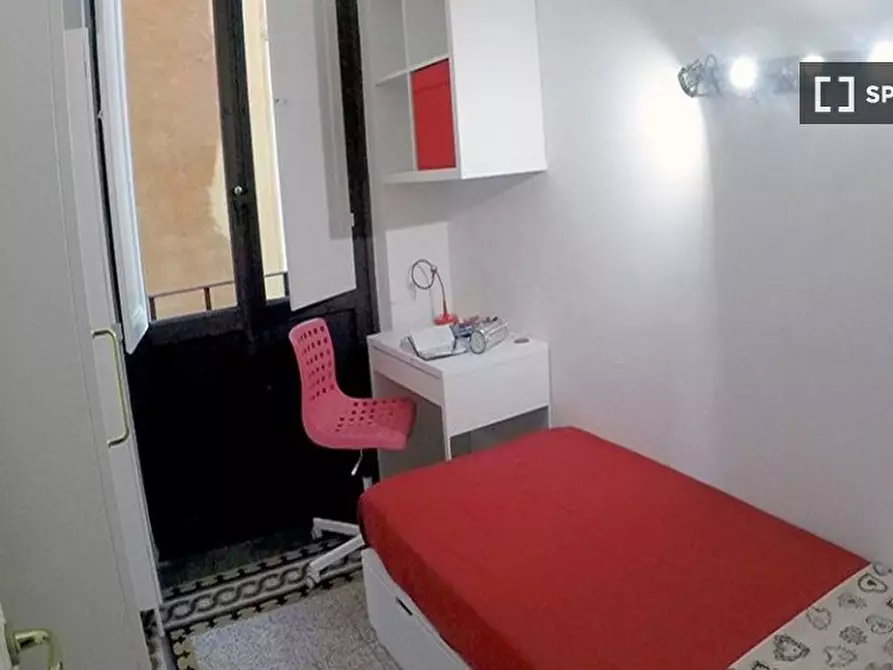 Immagine 5 di Camera condivisa in affitto  in Via Zara a Firenze