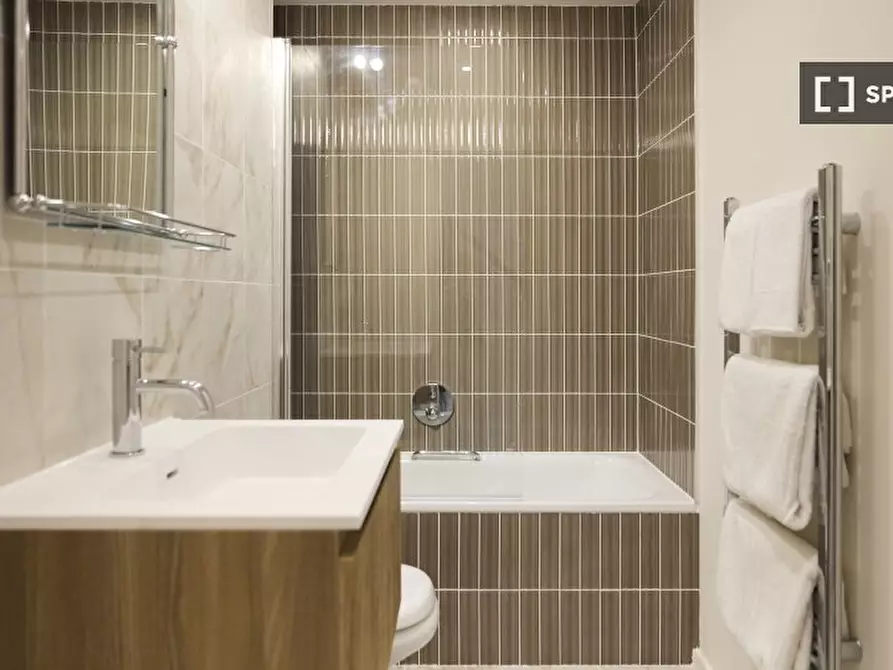 Immagine 5 di Appartamento in affitto  in Graces Mews a Paddington