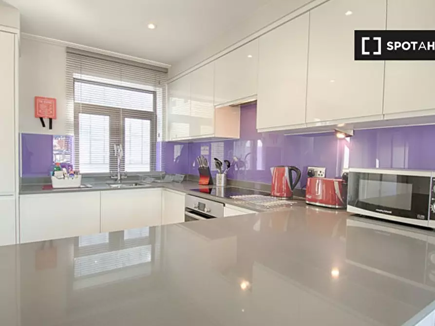 Immagine 3 di Appartamento in affitto  in River House a 