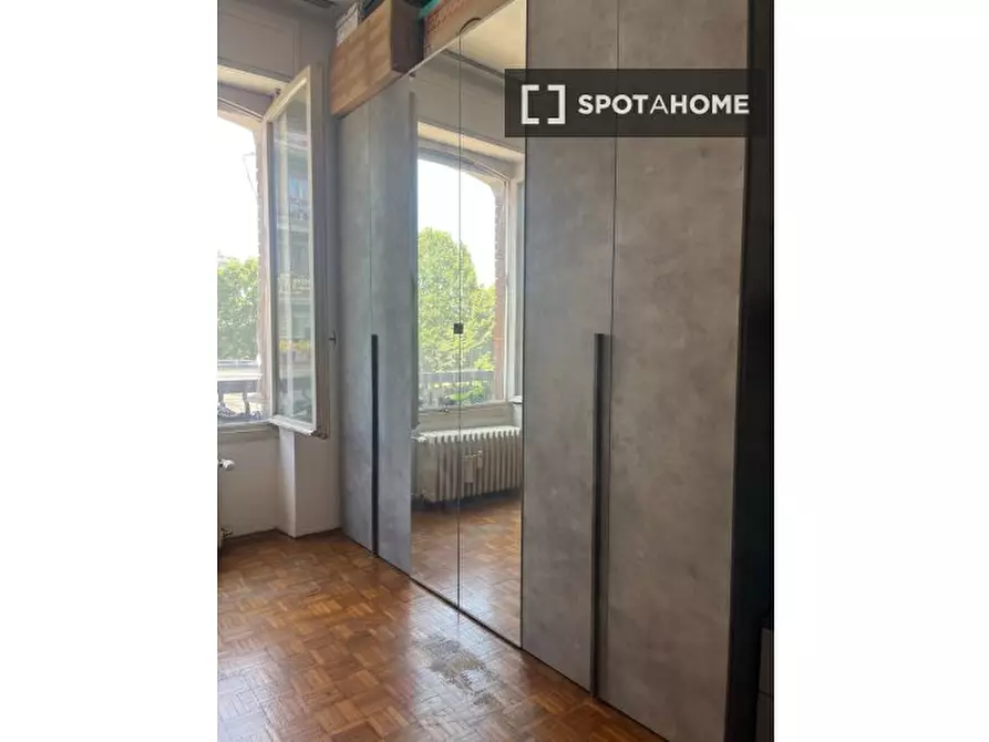 Immagine 1 di Camera condivisa in affitto  in Via Privata Renzo e Lucia a Milano