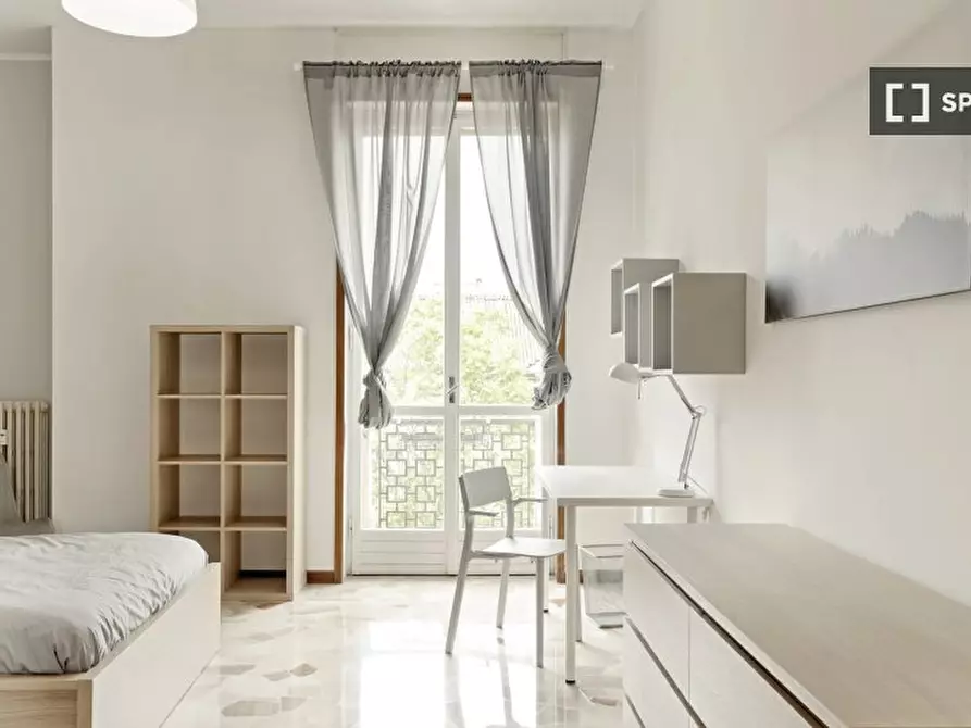 Immagine 2 di Camera condivisa in affitto  in Corso Di Porta Romana a Milano