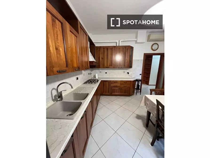 Immagine 16 di Camera condivisa in affitto  in Via Liguria a Bologna