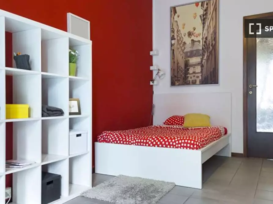 Immagine 6 di Camera condivisa in affitto  in Via Francesco Arese a Milano