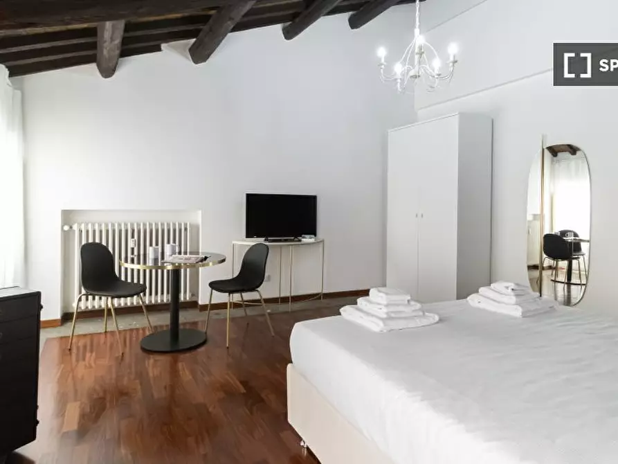 Immagine 6 di Appartamento in affitto  in Via Dei Cappuccini a Roma