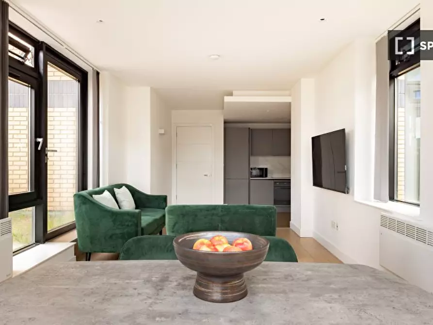 Immagine 11 di Appartamento in affitto  in Harlequin Ave a Hounslow