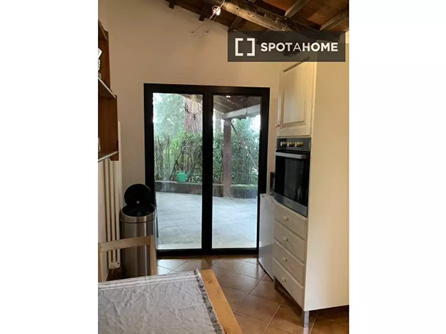 Immagine 7 di Appartamento in affitto  in Via Cassia a Roma