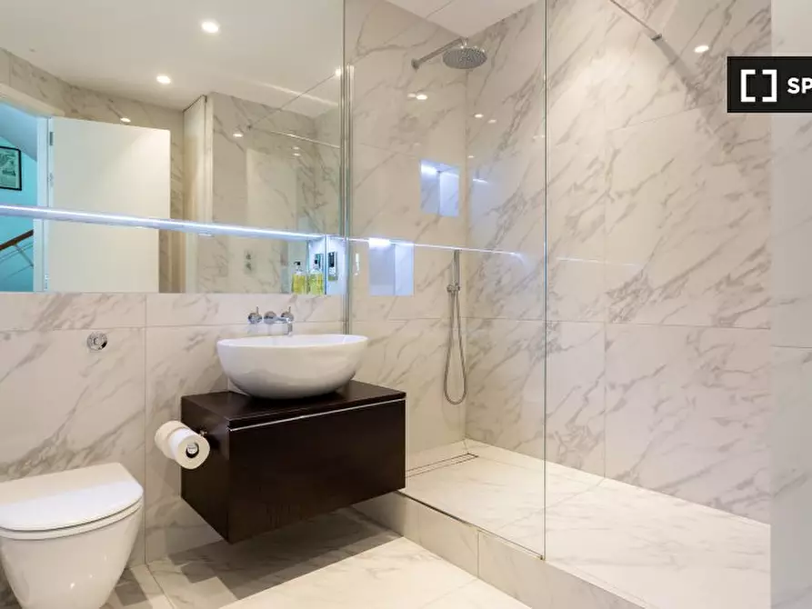 Immagine 14 di Appartamento in affitto  in Pembroke Mews a Kensington