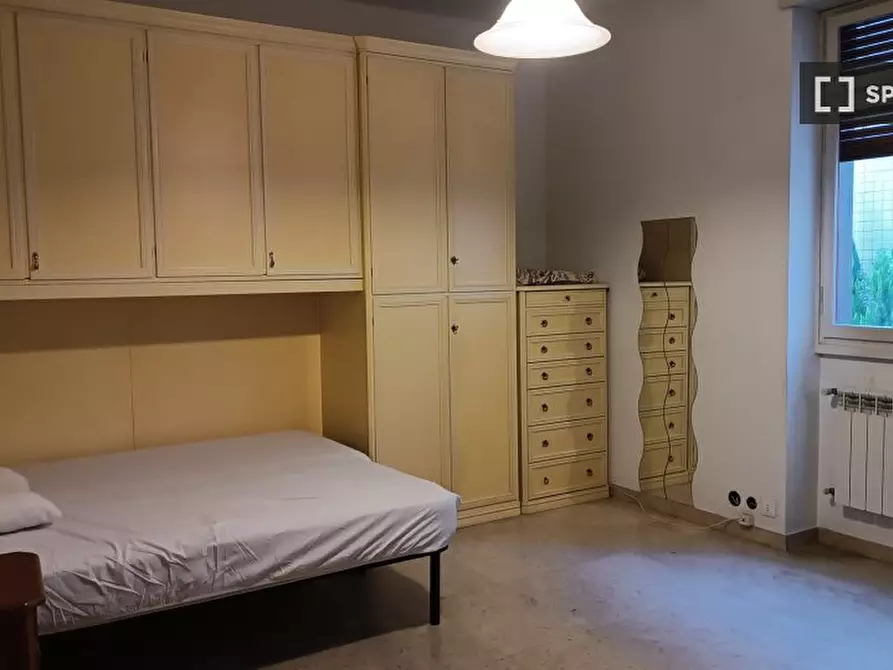 Immagine 2 di Camera condivisa in affitto  in Via Aurelia a Roma