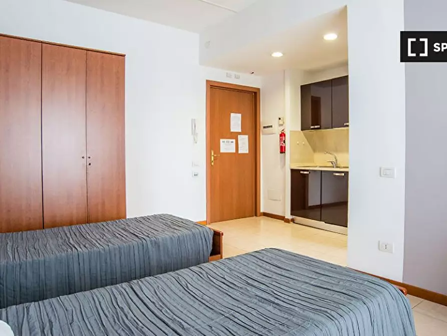 Immagine 7 di Ufficio in affitto  in Via Prenestina a Roma