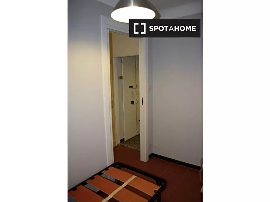 Immagine 12 di Camera condivisa in affitto  in Via di Prè a Genova