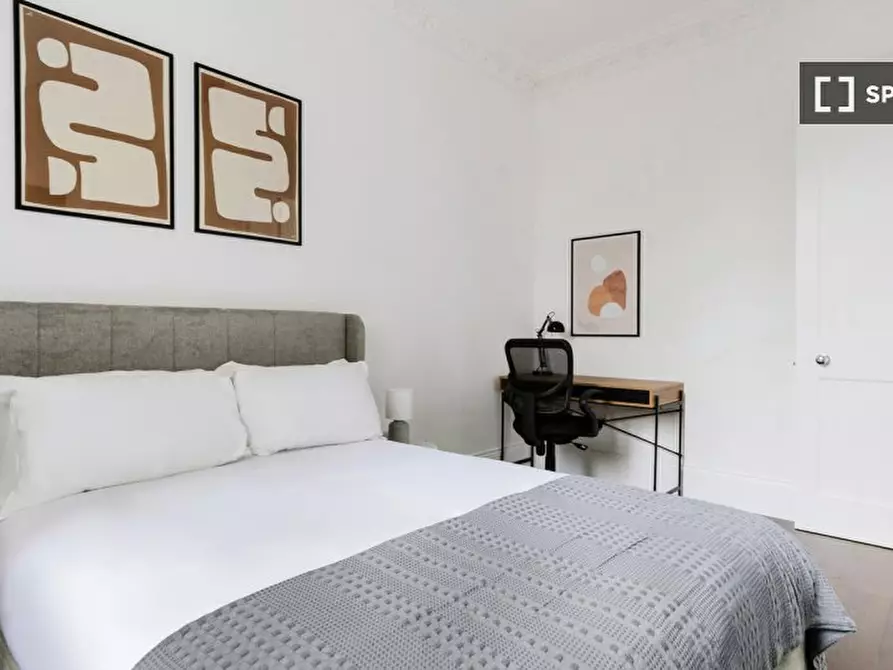 Immagine 11 di Appartamento in affitto  in Redcliffe Square a Kensington