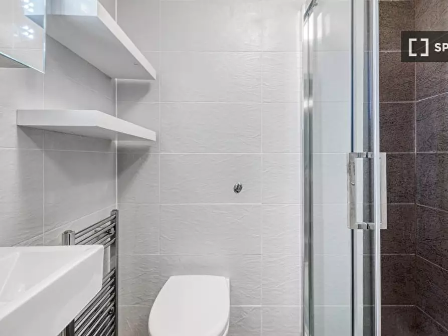 Immagine 9 di Ufficio in affitto  in Botolph Alley a 