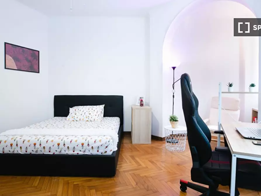 Immagine 2 di Camera condivisa in affitto  in Via Francesco Melzi d'Eril a Milano