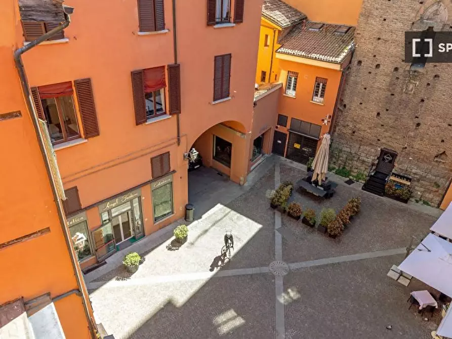 Immagine 8 di Appartamento in affitto  in Corte de Galluzzi a Bologna