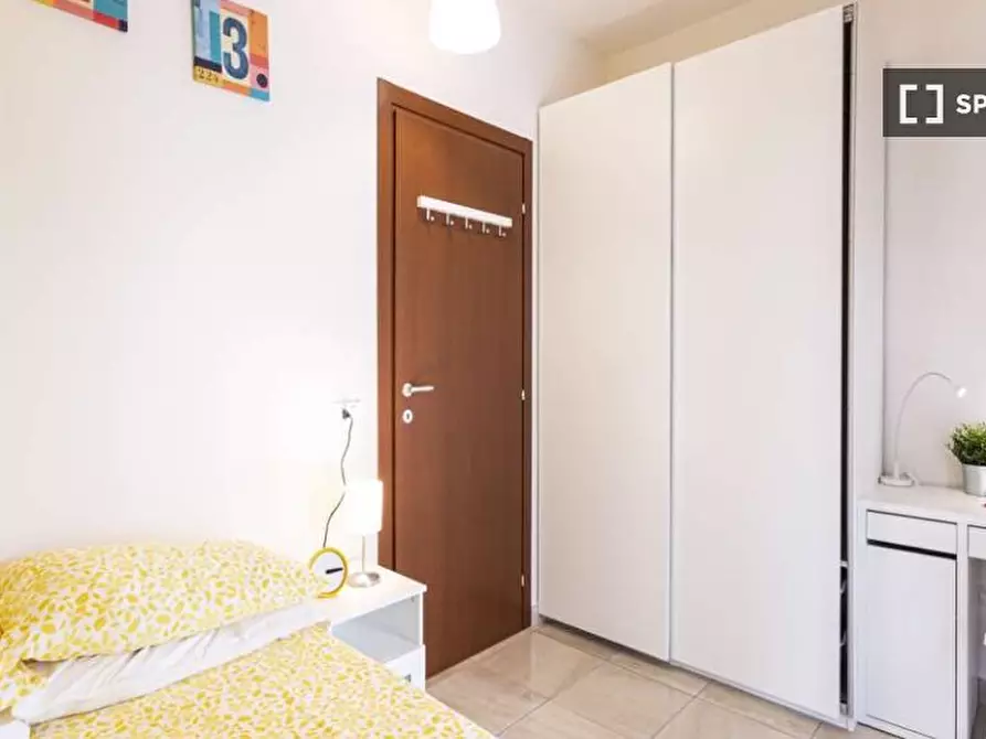 Immagine 3 di Camera condivisa in affitto  in Via Giuseppe Regaldi a Milano