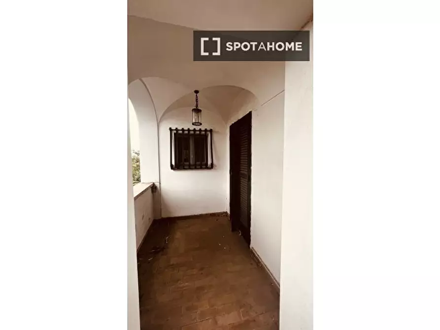 Immagine 5 di Camera condivisa in affitto  in Via della Camilluccia a Roma