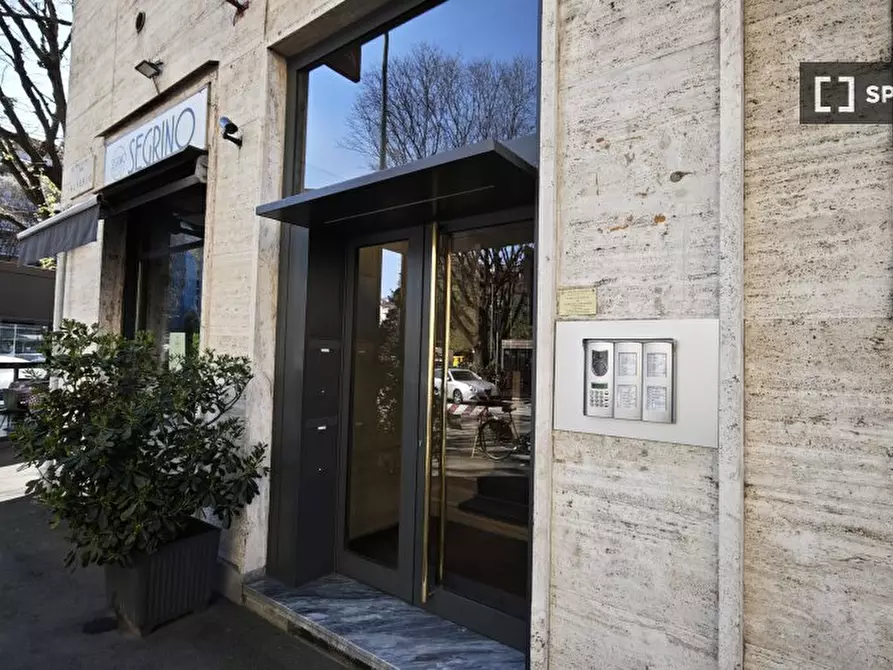 Immagine 17 di Appartamento in affitto  in Via Alserio a Milano