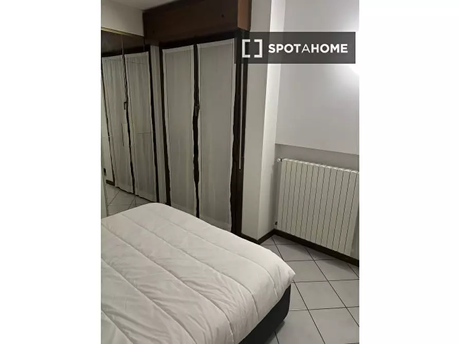 Immagine 11 di Appartamento in affitto  in Via Emilia Ponente a Bologna