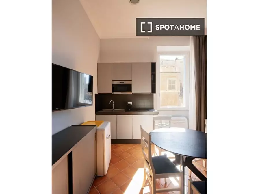 Immagine 3 di Appartamento in affitto  in Via Cavour a Roma