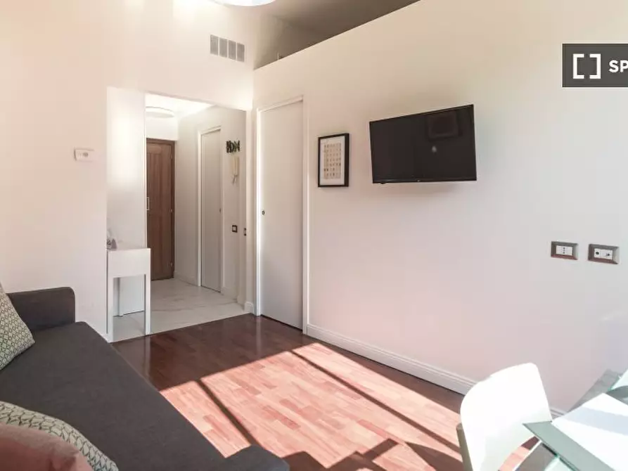 Immagine 9 di Appartamento in affitto  in Corso di Porta Nuova a Milano