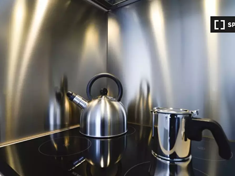 Immagine 6 di Appartamento in affitto  in Galleria del Toro a Bologna