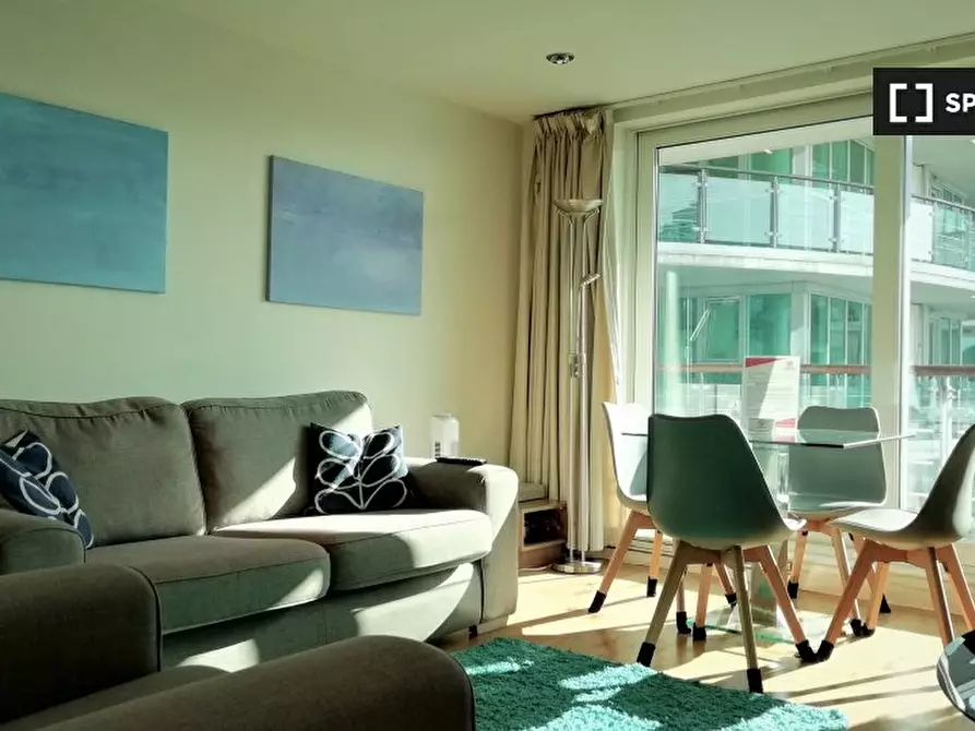 Immagine 2 di Appartamento in affitto  in St George’s Wharf  tower a Lambeth