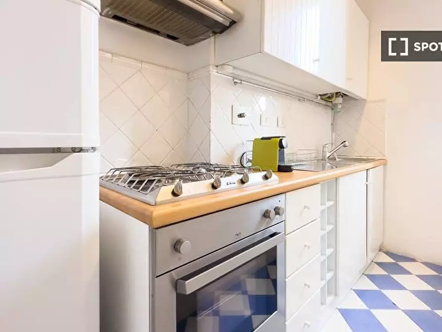 Immagine 11 di Appartamento in affitto  in Via della Mercede a Roma