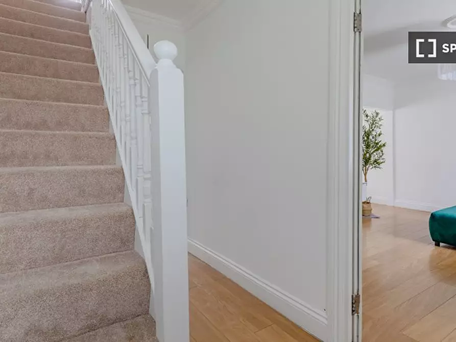Immagine 9 di Appartamento in affitto  in Grange Park Rd a Walthamstow