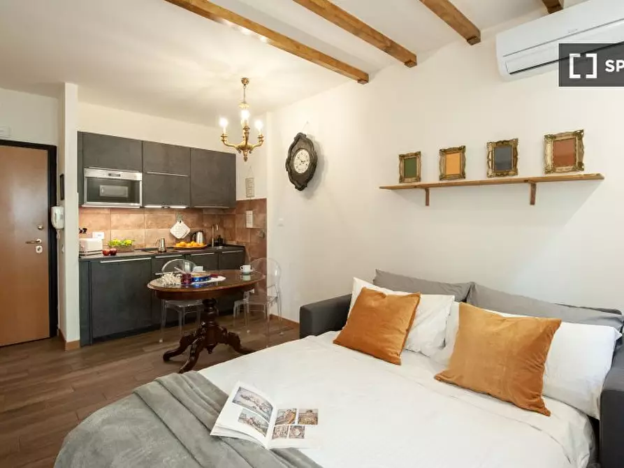 Immagine 16 di Appartamento in affitto  in Via del Ponte alle Mosse a Firenze