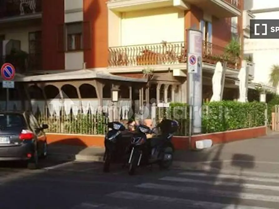 Immagine 14 di Camera condivisa in affitto  in Via Giacomo Carissimi a Firenze