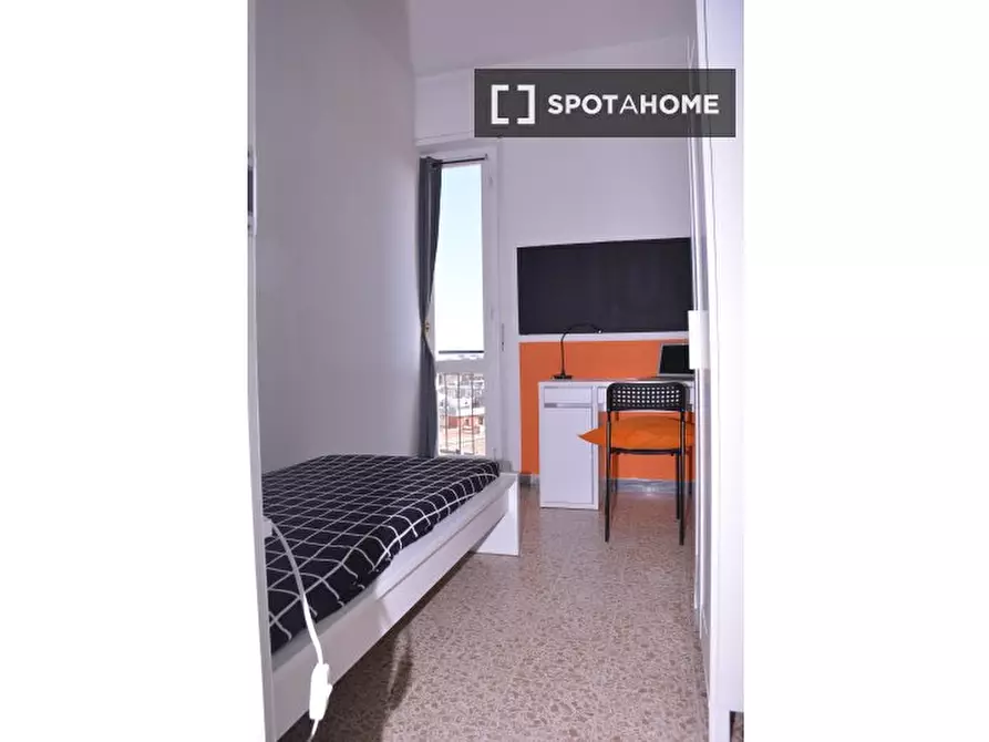 Immagine 13 di Camera condivisa in affitto  in Via Ingurtosu n a Cagliari