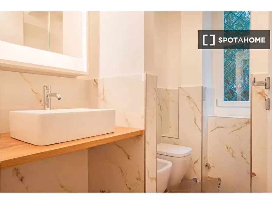 Immagine 5 di Appartamento in affitto  in V.le Berengario a Milano