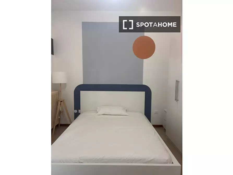 Immagine 5 di Camera condivisa in affitto  in del Risorgimento/a a Brescia