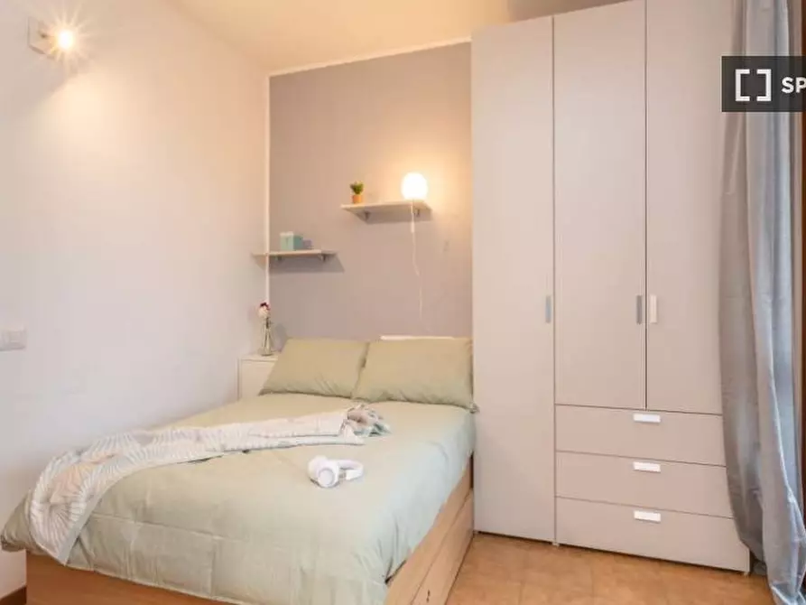 Immagine 6 di Camera condivisa in affitto  in Via dei Missaglia a Milano
