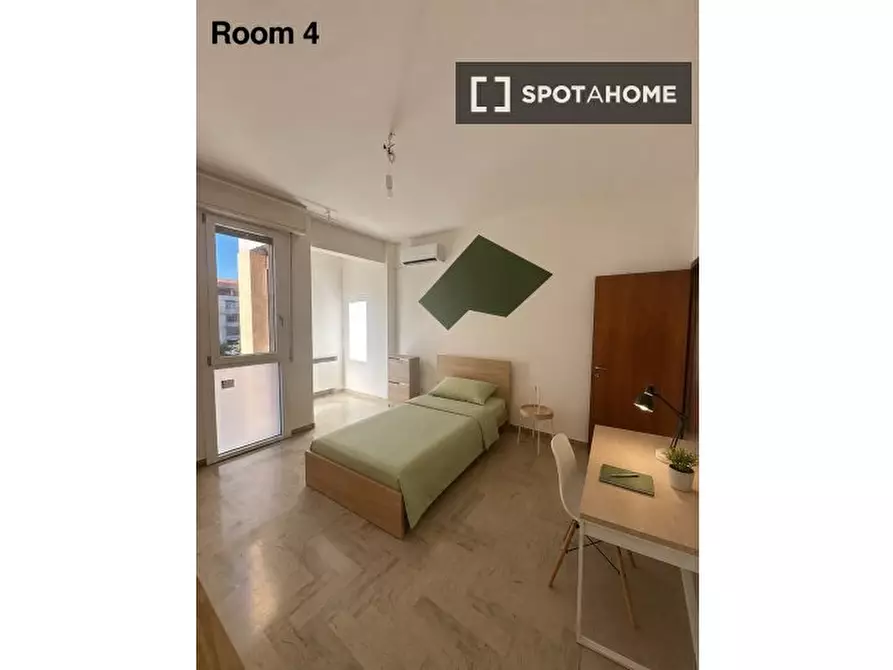 Immagine 18 di Camera condivisa in affitto  in Viale Felsina a Bologna