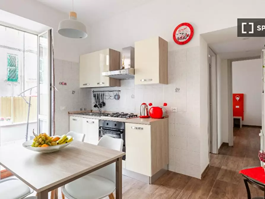 Immagine 1 di Appartamento in affitto  in Via delle Lobelie a Roma