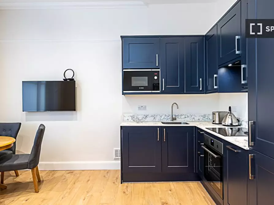 Immagine 11 di Appartamento in affitto  in Queensborough Terrace a Paddington