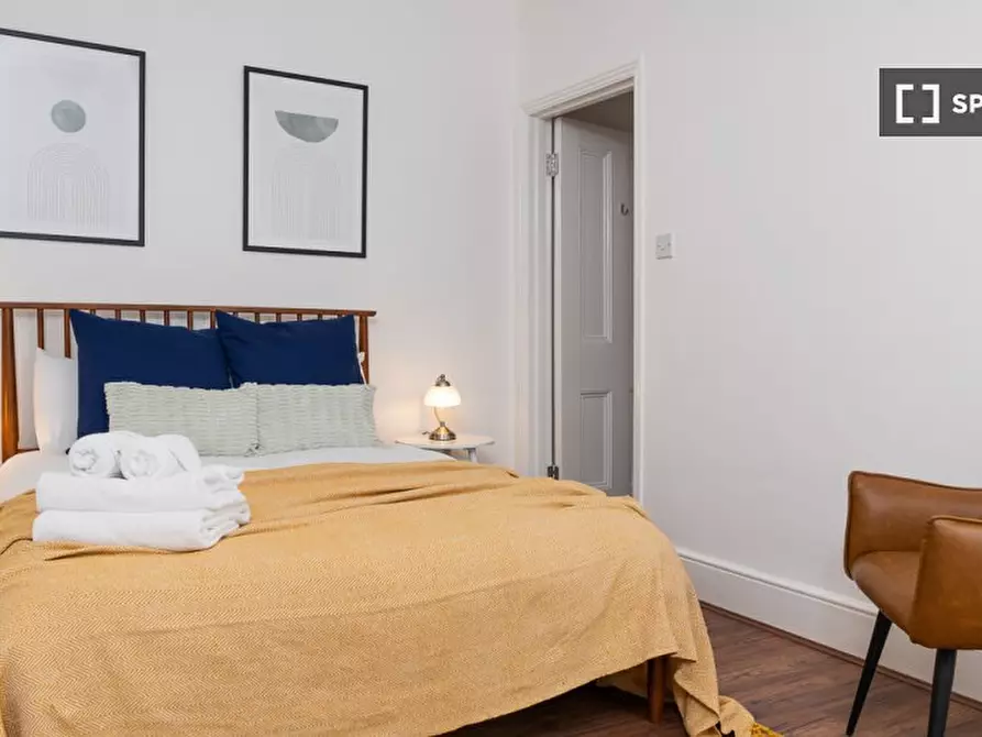 Immagine 16 di Appartamento in affitto  in High Street Mews a Merton