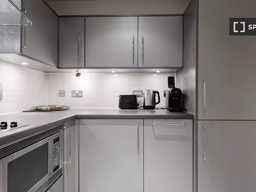 Immagine 12 di Appartamento in affitto  in Saint George Wharf a Lambeth