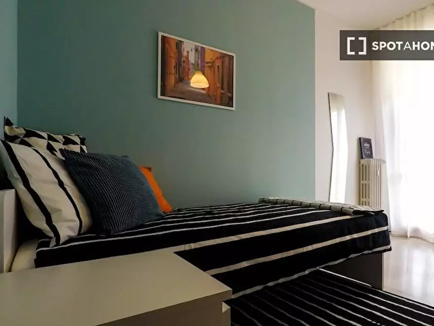 Immagine 2 di Camera condivisa in affitto  in Ambaraga a Brescia