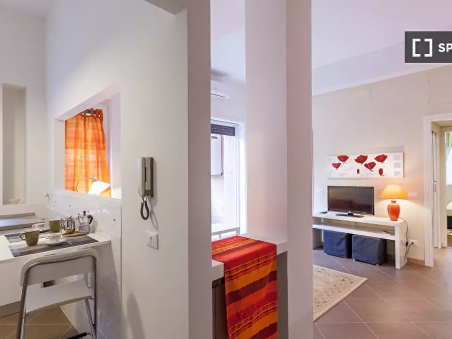 Immagine 12 di Appartamento in affitto  in Via Druso a Roma